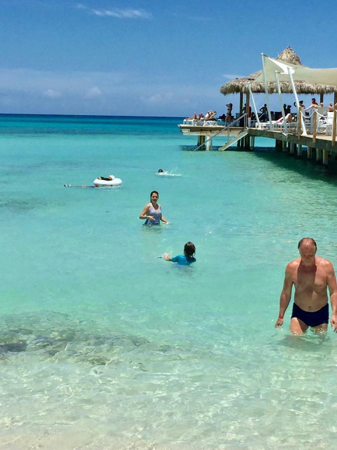 2Br Beach Apt @Cadaquescaribe Bayahibe Apartamento Exterior foto